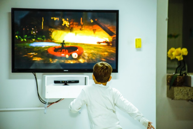 Jak naprawić telewizor z uszkodzoną płytą zasilającą?